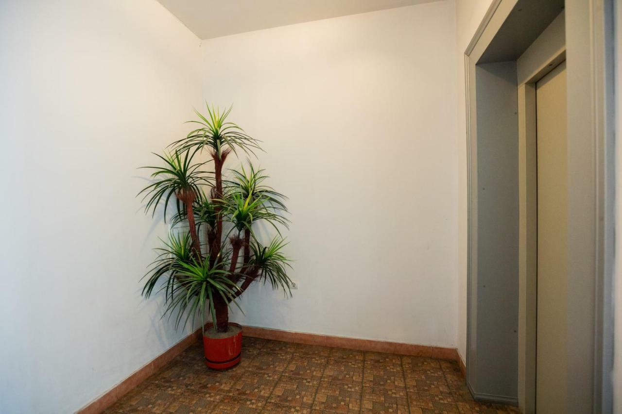 Stay Inn Apartments At Northern Avenue Yerevan Exterior photo